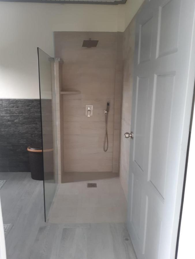 Tranquility Suites- Feels Like Home Choiseul Exteriör bild