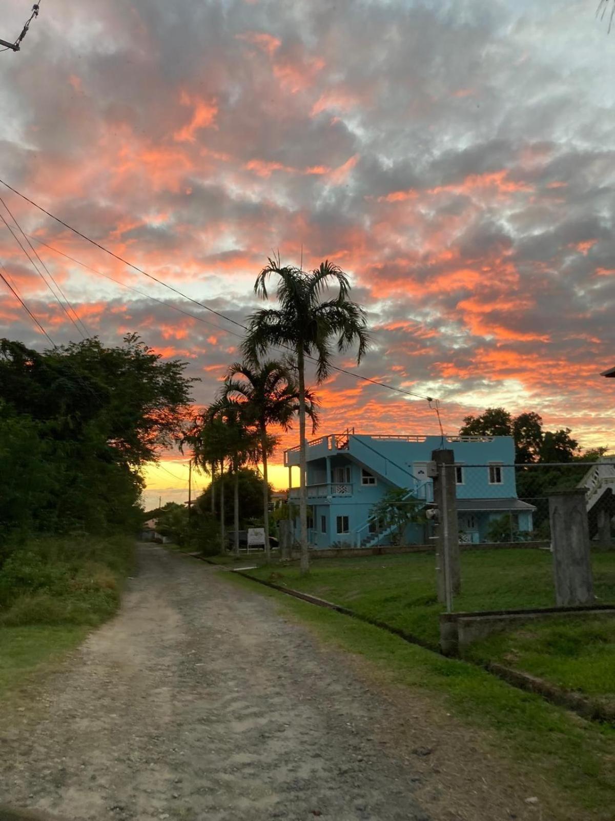 Tranquility Suites- Feels Like Home Choiseul Exteriör bild